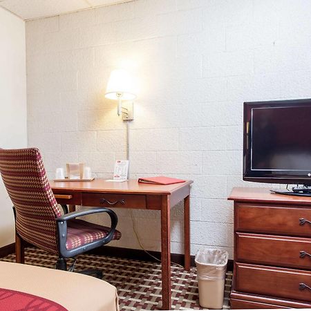 Econo Lodge Уилямспорт Екстериор снимка