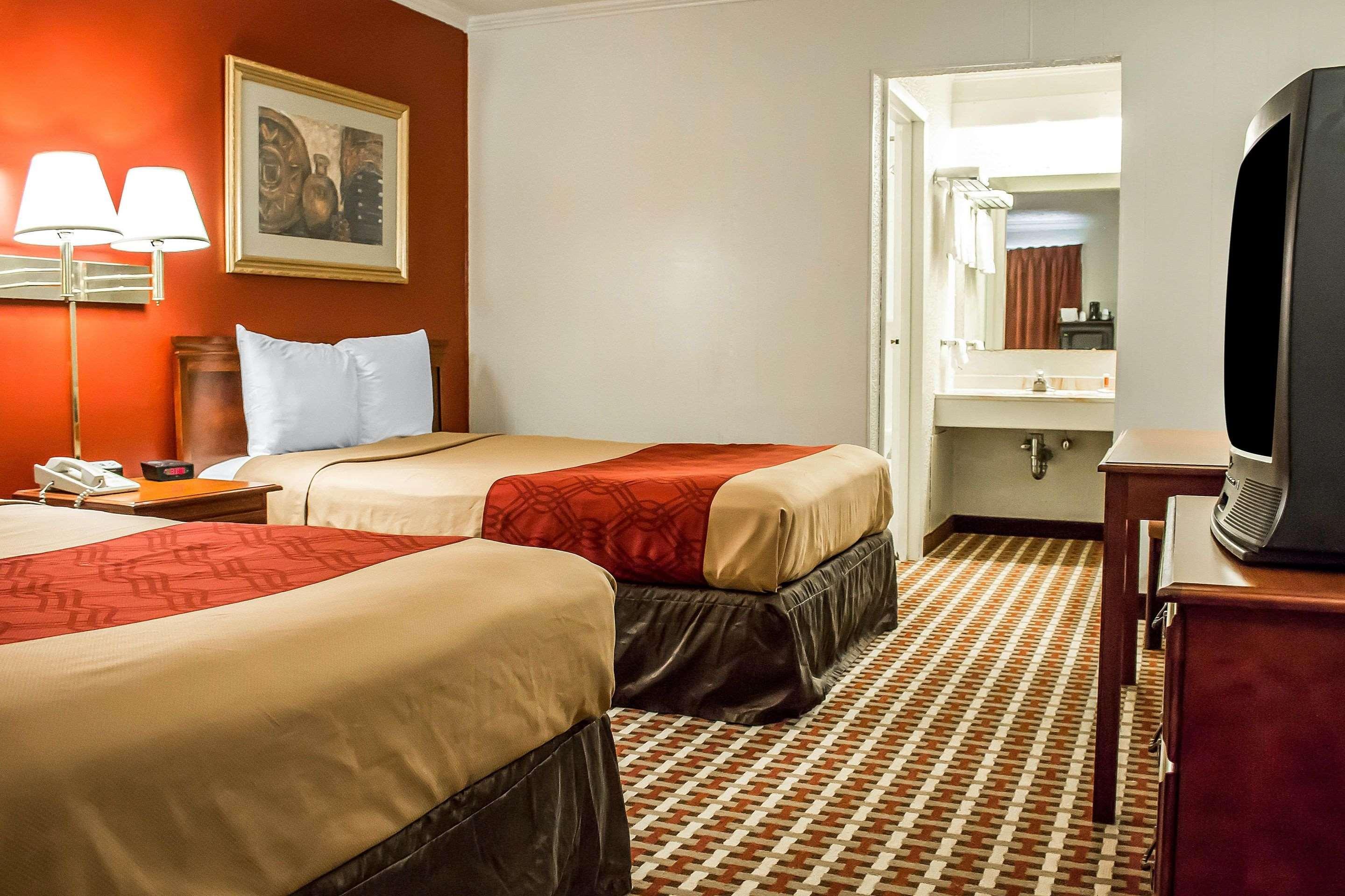 Econo Lodge Уилямспорт Екстериор снимка