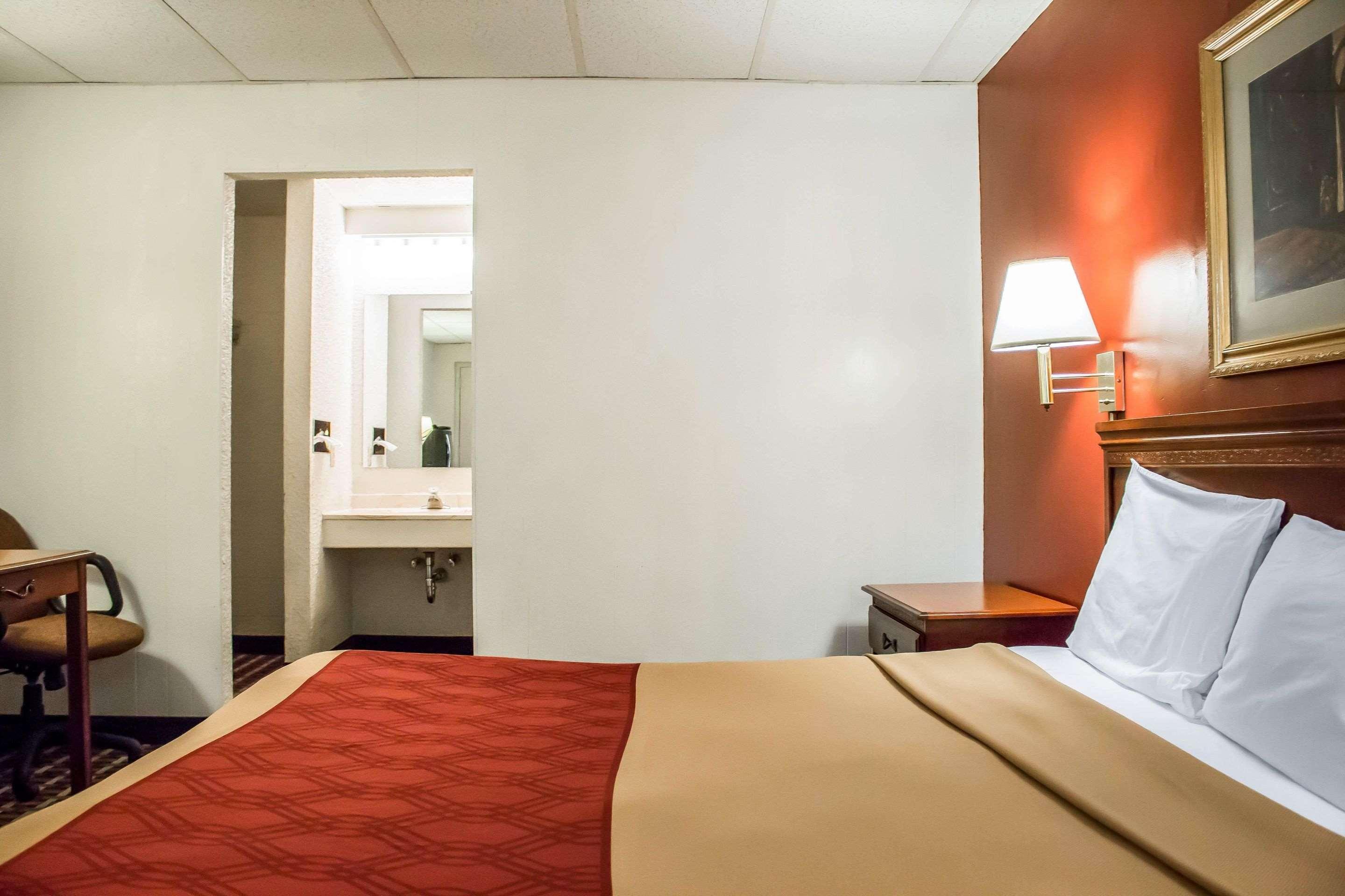 Econo Lodge Уилямспорт Екстериор снимка
