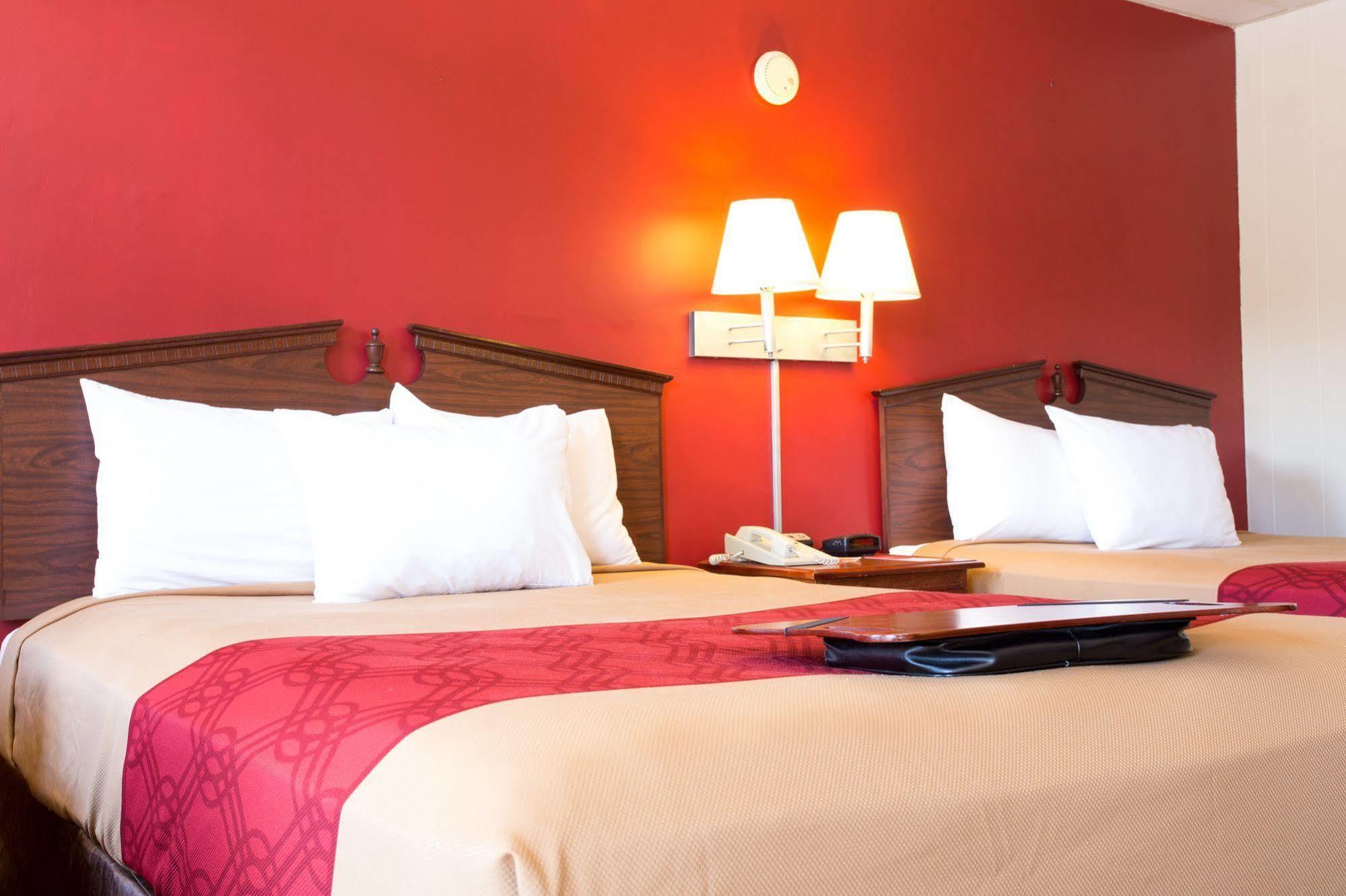 Econo Lodge Уилямспорт Екстериор снимка